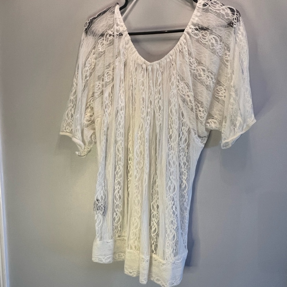 Suzy Shier White Lace Top